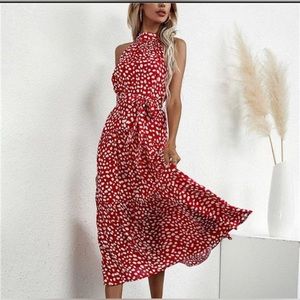 Spotted Print Maxi Dress Tie
Belt High Neck White Red Long
Flared Halter